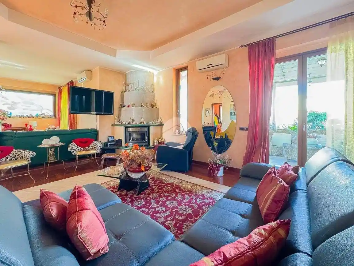 Villa unifamiliare via Gabriele Melozzi 12, Centro, Teramo - foto 4