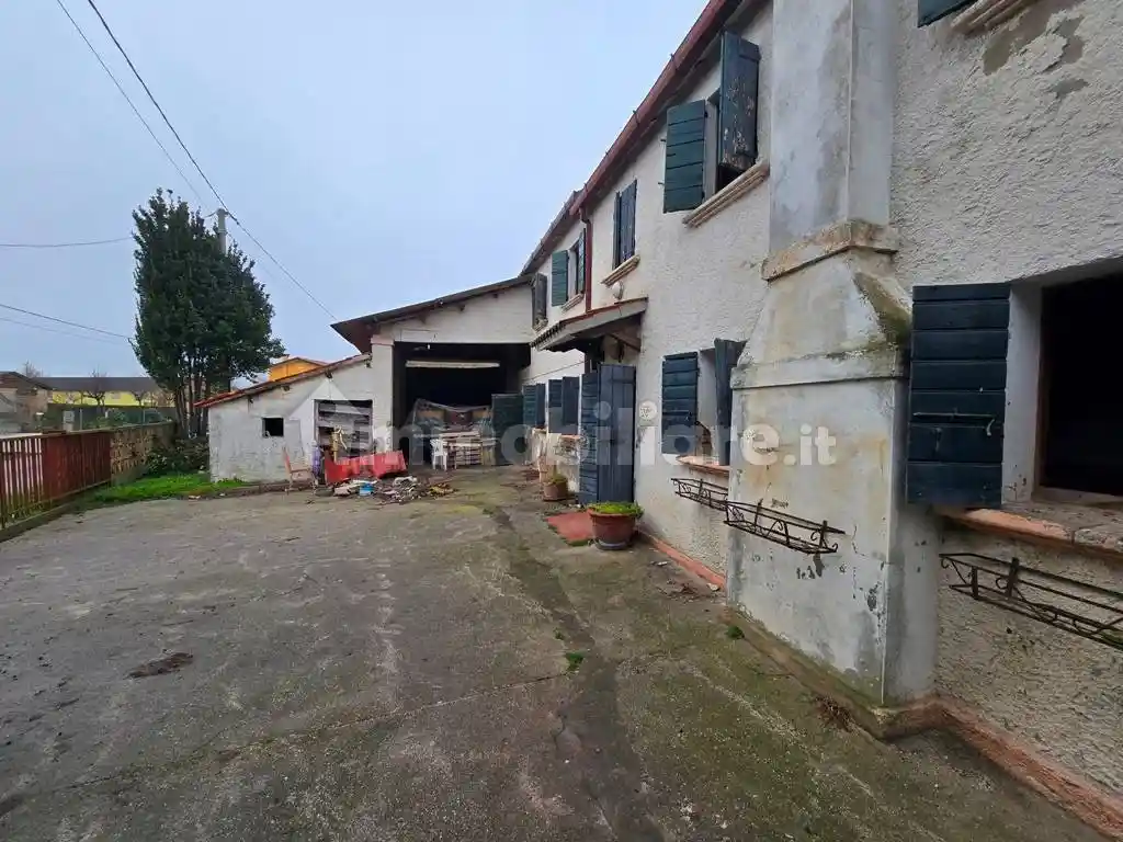 Casa indipendente in vendita a Codevigo