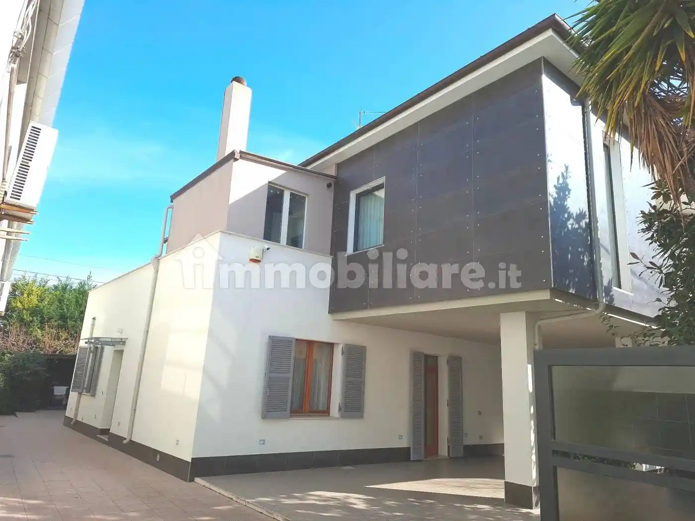 Villa bifamiliare via Nazionale Adriatica Nord, Centro, Francavilla al Mare - foto 2