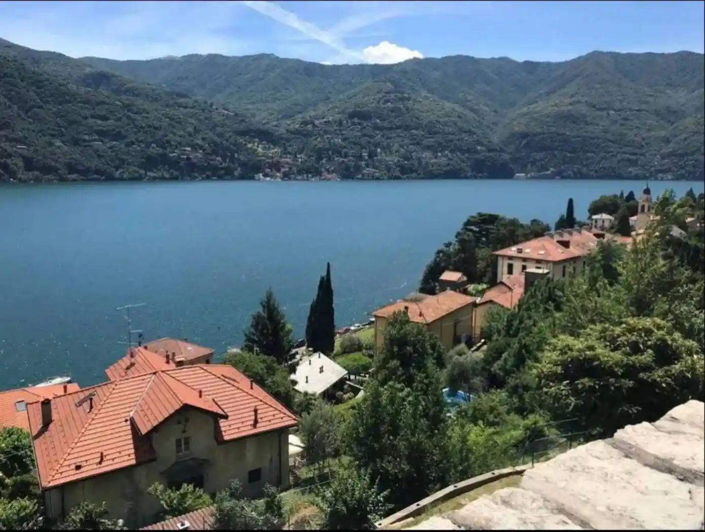 Appartamento in vendita a Laglio