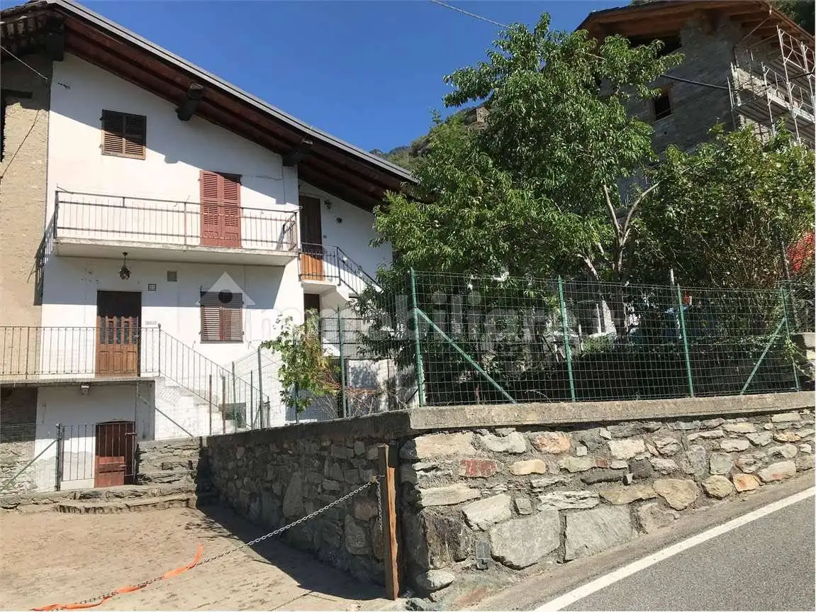 Terratetto unifamiliare frazione Le Vieux, Arnad - foto 4