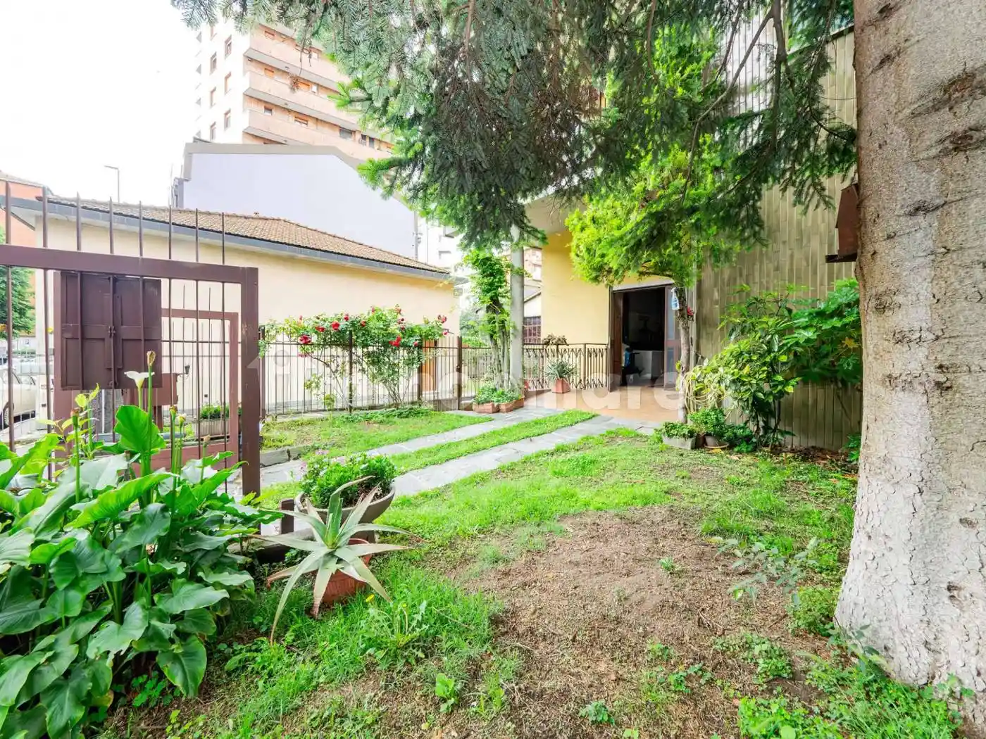 Palazzo - Edificio in vendita a Sesto San Giovanni