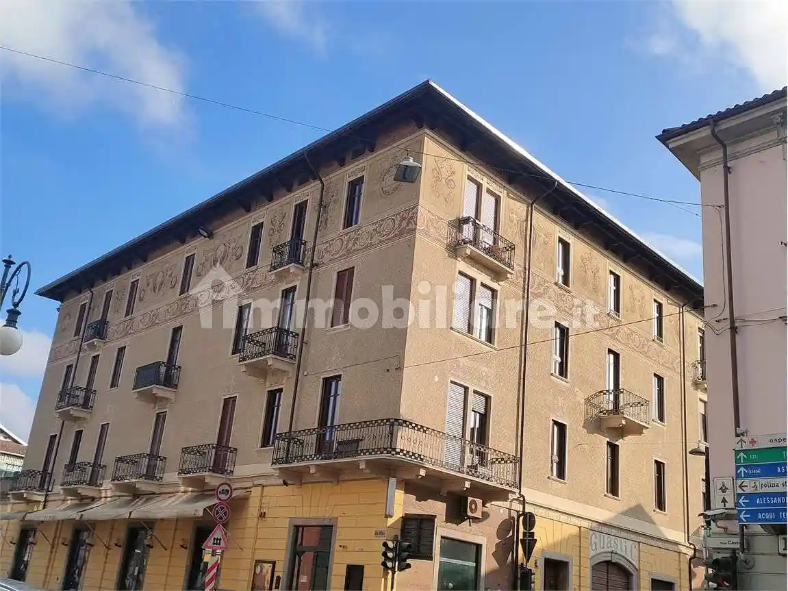 Appartamento in vendita a Nizza Monferrato