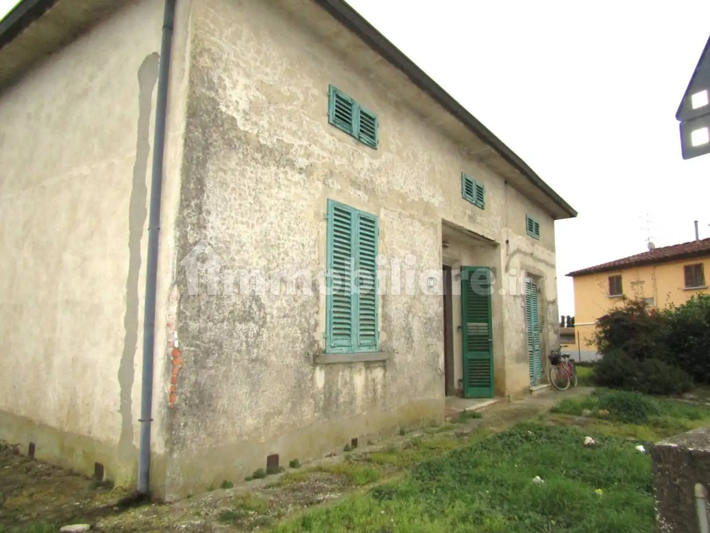 Casa indipendente in vendita a Pistoia
