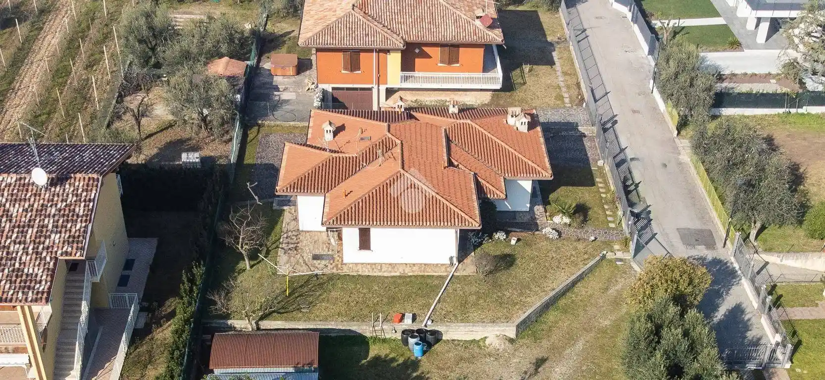 Villa in vendita a Puegnago sul Garda