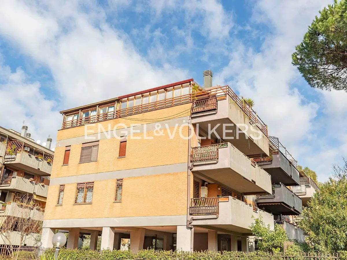 Appartamento in vendita a Roma