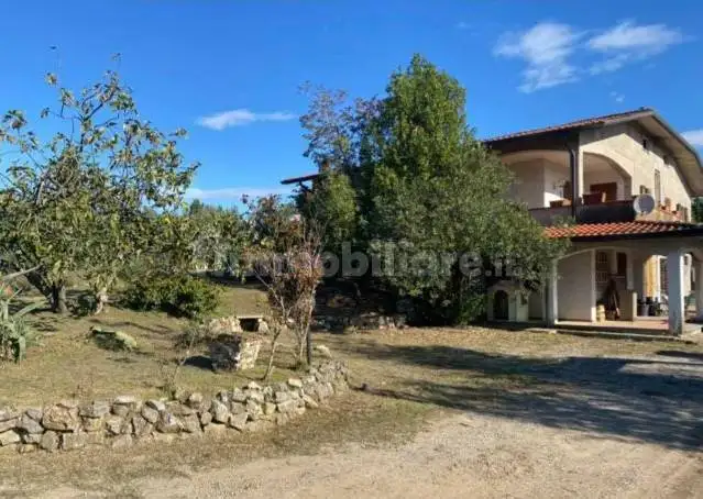 Villa in affitto a Sarzana