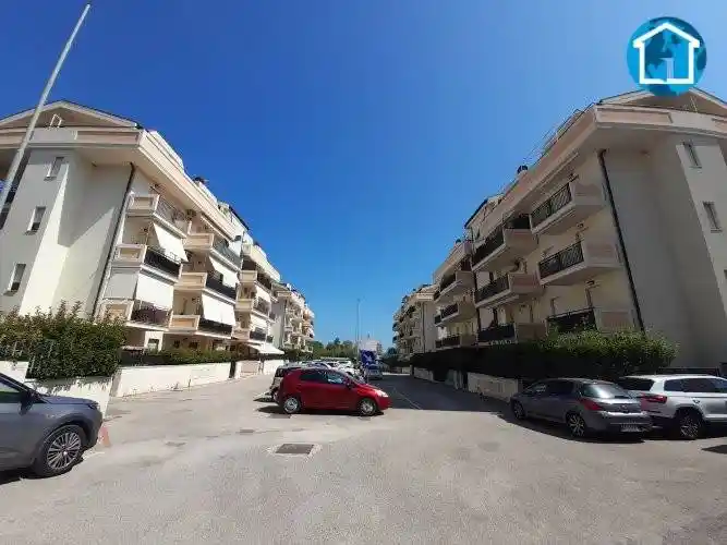 Trilocale Strada Statale 16 Sud per Lecce, Vasto Marina, Vasto - foto 2