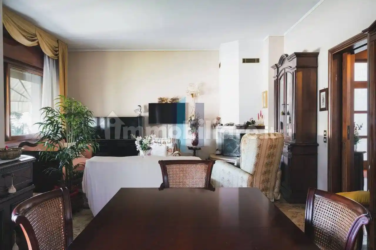 Villa unifamiliare via Triumplina 220, Villaggio Prealpino, Brescia - foto 2