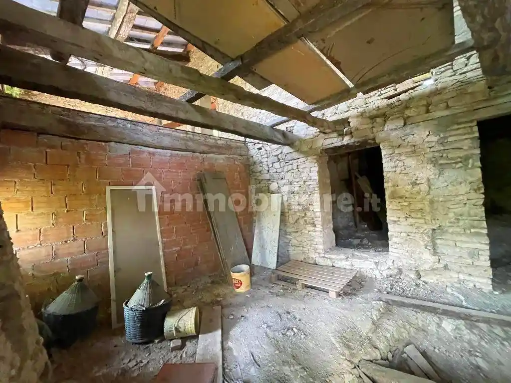 Terratetto plurifamiliare 160 m², da ristrutturare, Portile - Paganine, Modena - foto 4