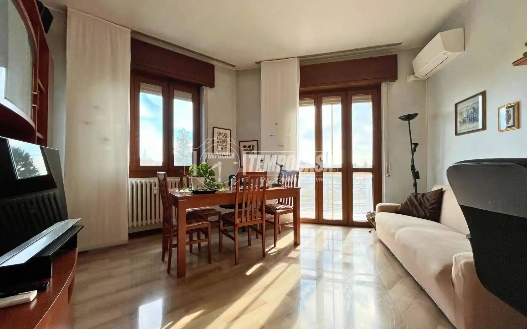 Appartamento in vendita a Usmate Velate