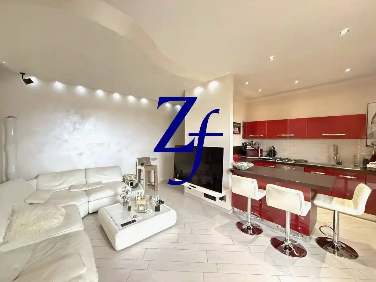 Trilocale ottimo stato, piano terra, La Macine, Prato - foto 2