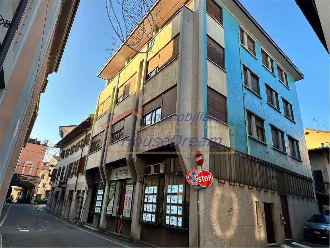 Appartamento in vendita a Oleggio