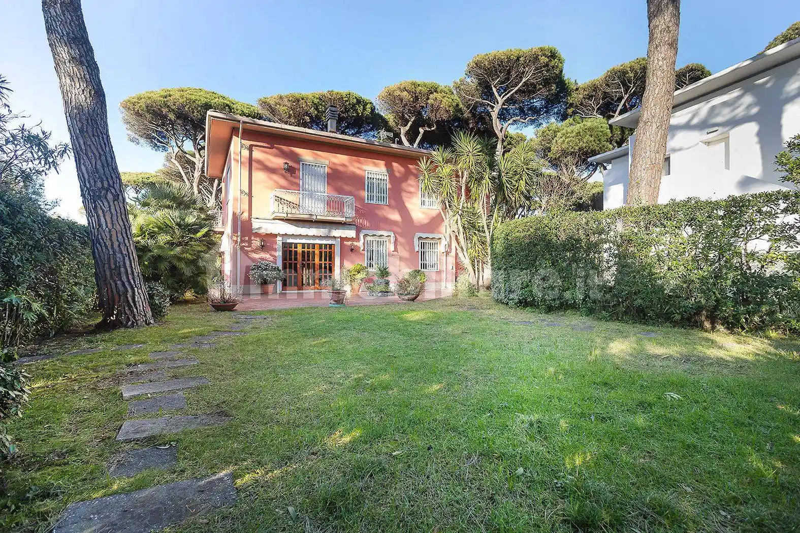 Villa in vendita a Pisa