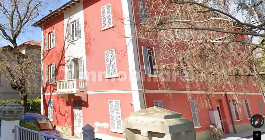 Casa indipendente in vendita a Reggio Emilia