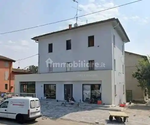 Casa indipendente in vendita a Reggio Emilia