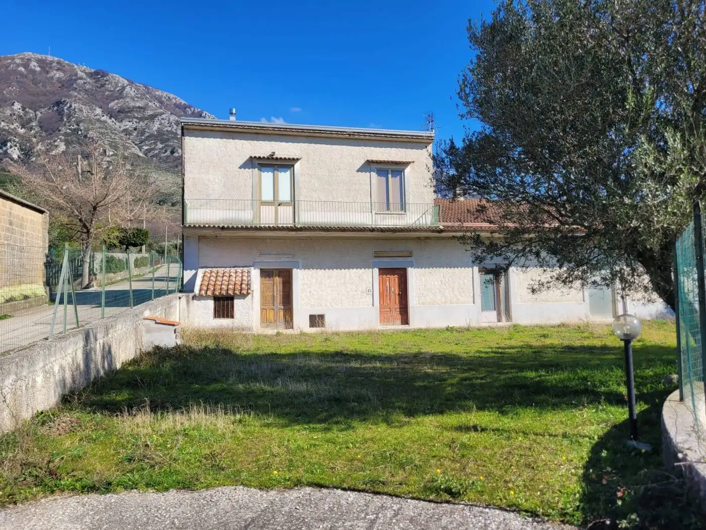 Rustico - Casale in vendita a Bucciano