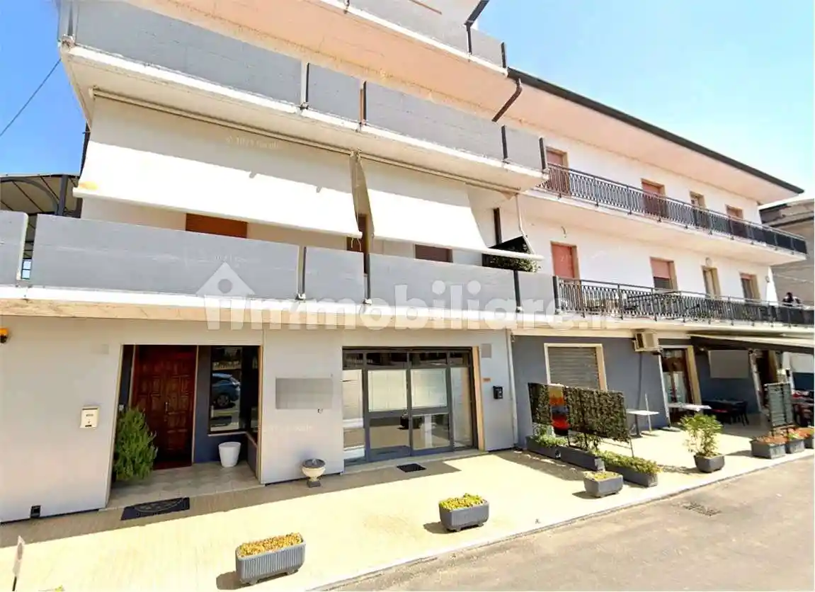 Palazzo - Edificio - foto 2