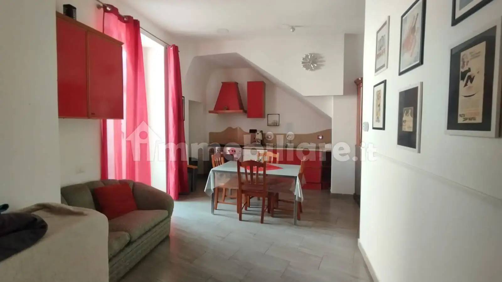 Appartamento in vendita a Napoli