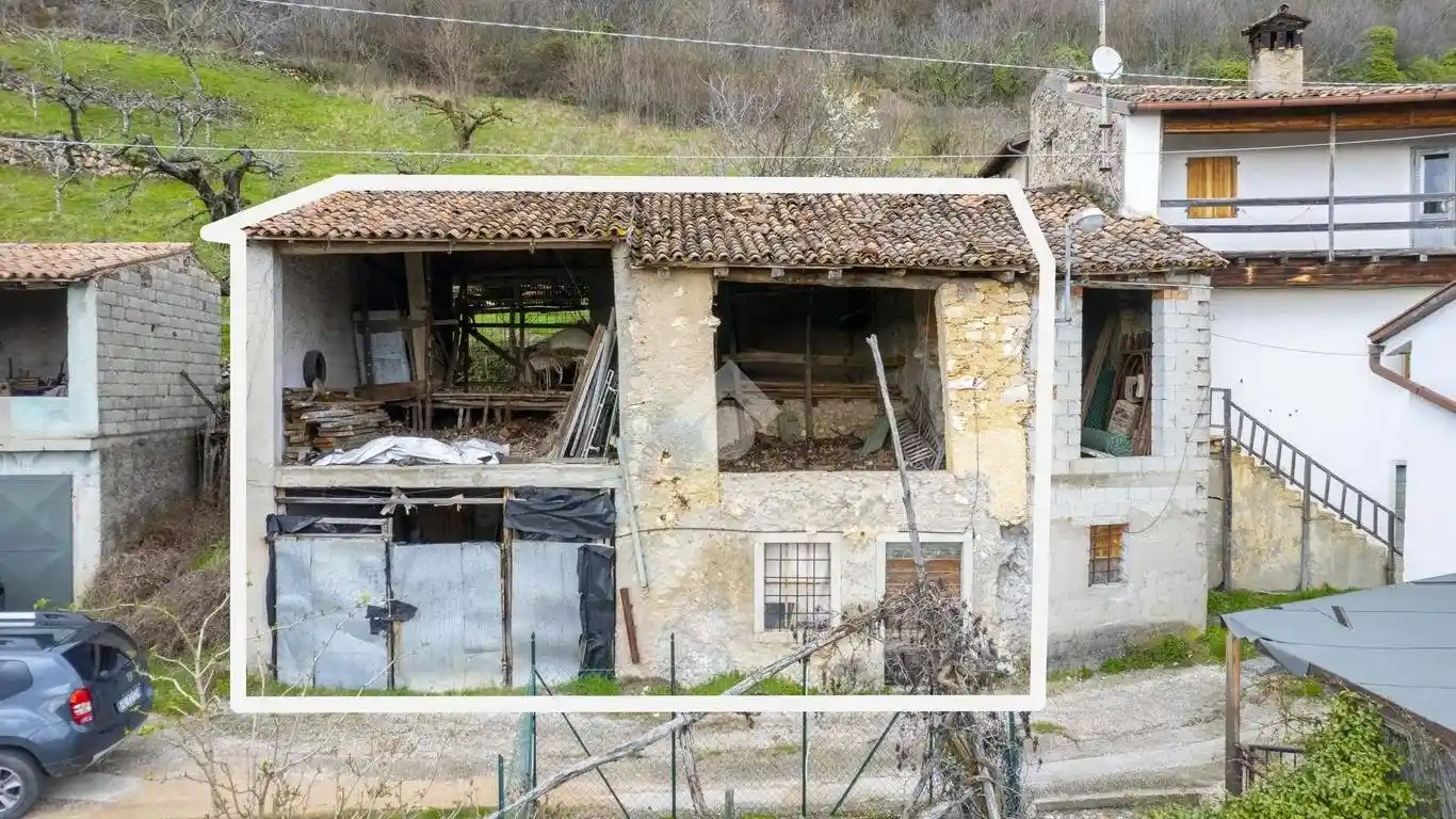 Rustico - Casale in vendita a Badia Calavena