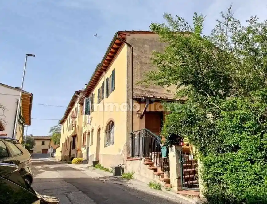 Appartamento in vendita a Montespertoli