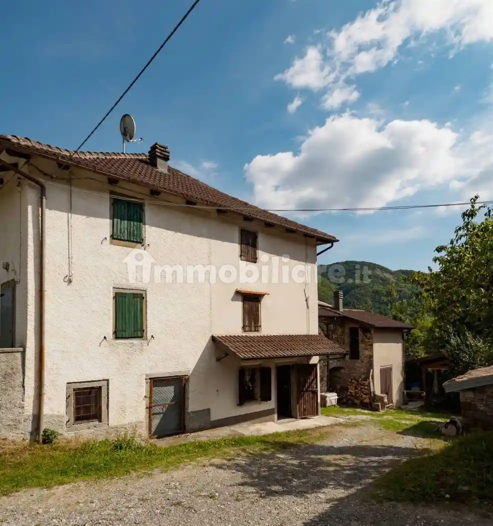 Casa indipendente in vendita a Frassinoro