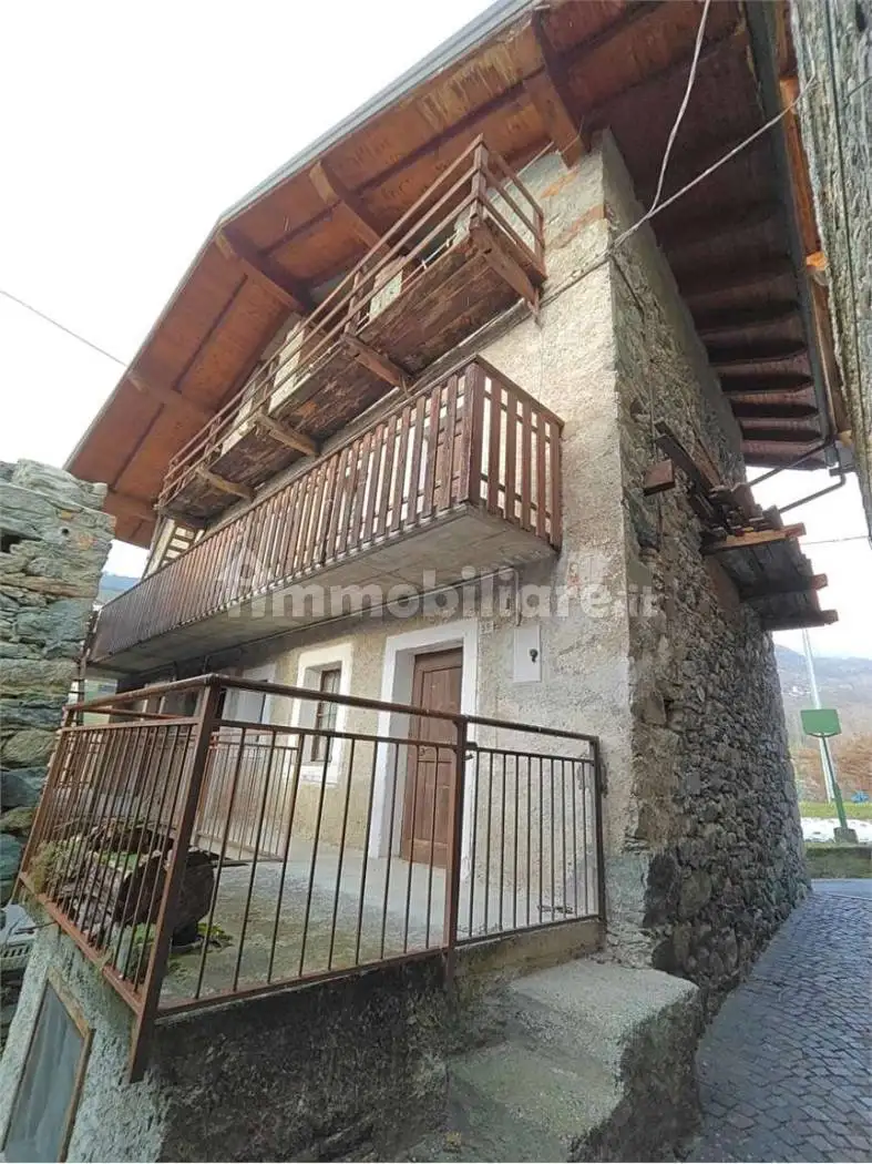 Terratetto unifamiliare frazione Isollaz, Challand-Saint-Victor - foto 3