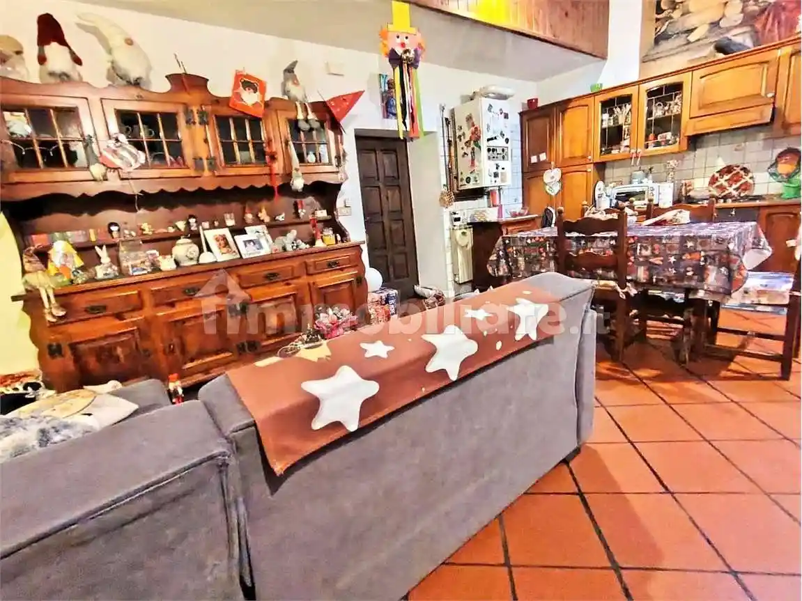 Appartamento in vendita a Verrès