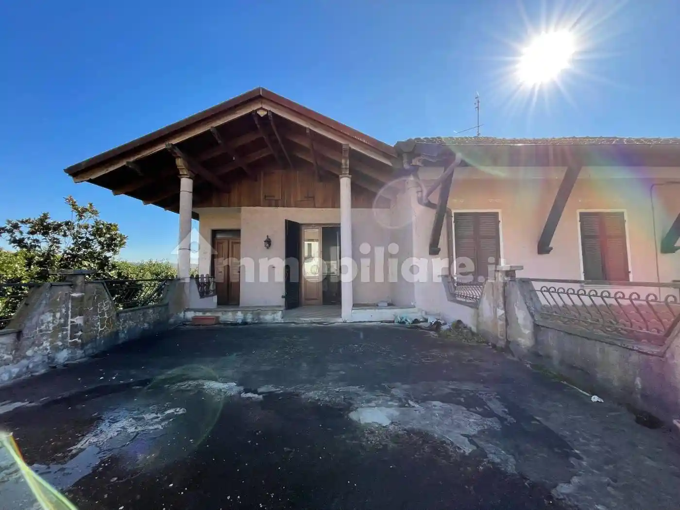 Villa in vendita a Canelli