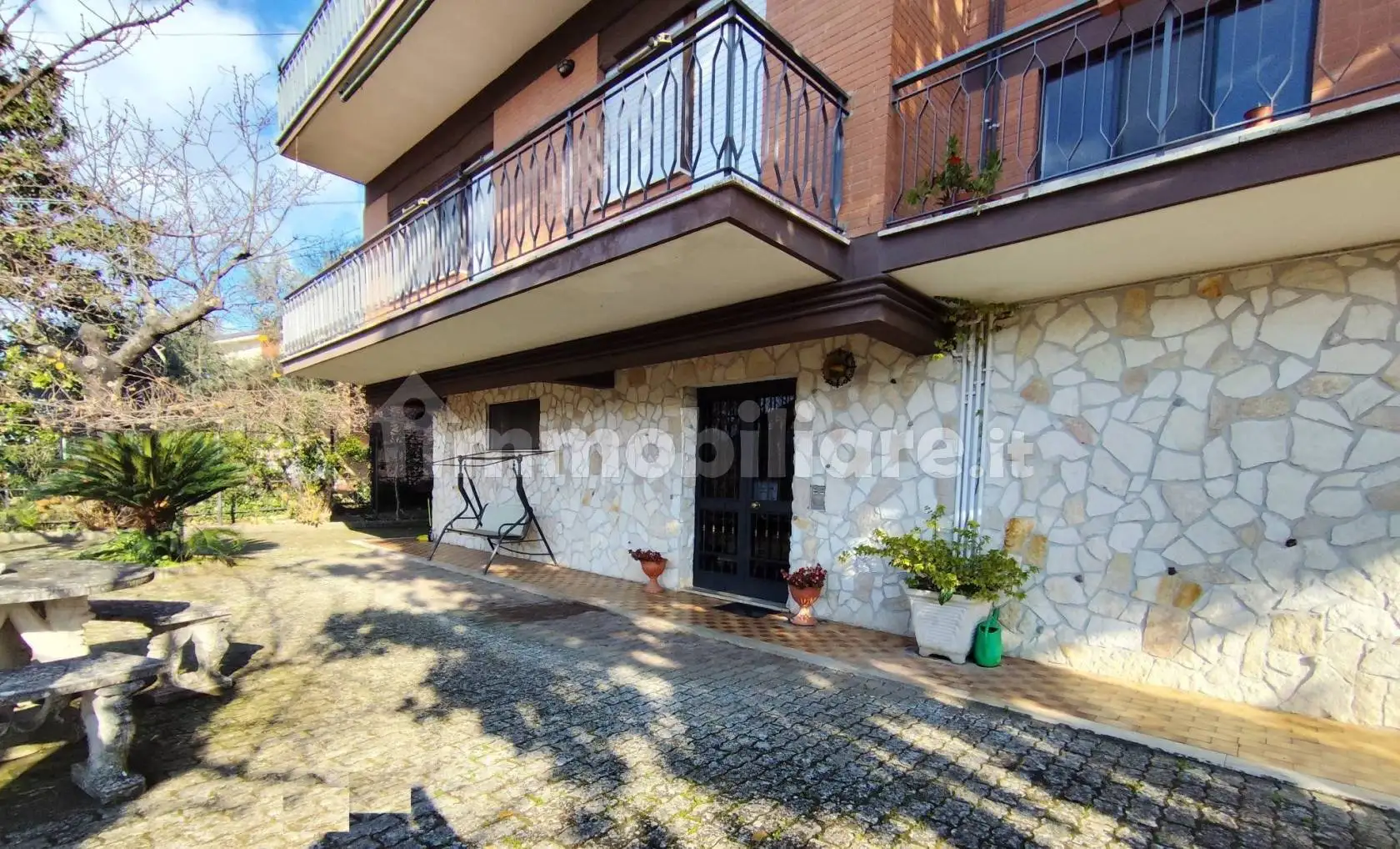 Appartamento in affitto a Giuliano di Roma