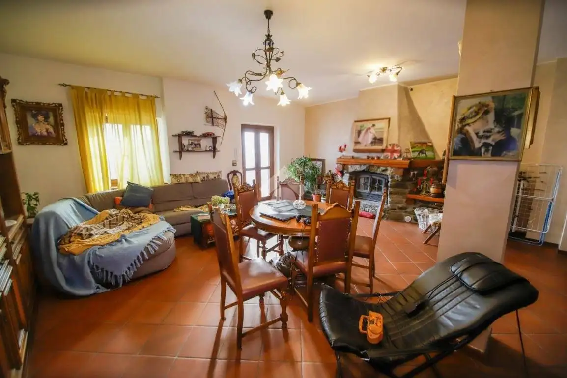 Quadrilocale via Trieste 113, Centro, Bosconero - foto 4