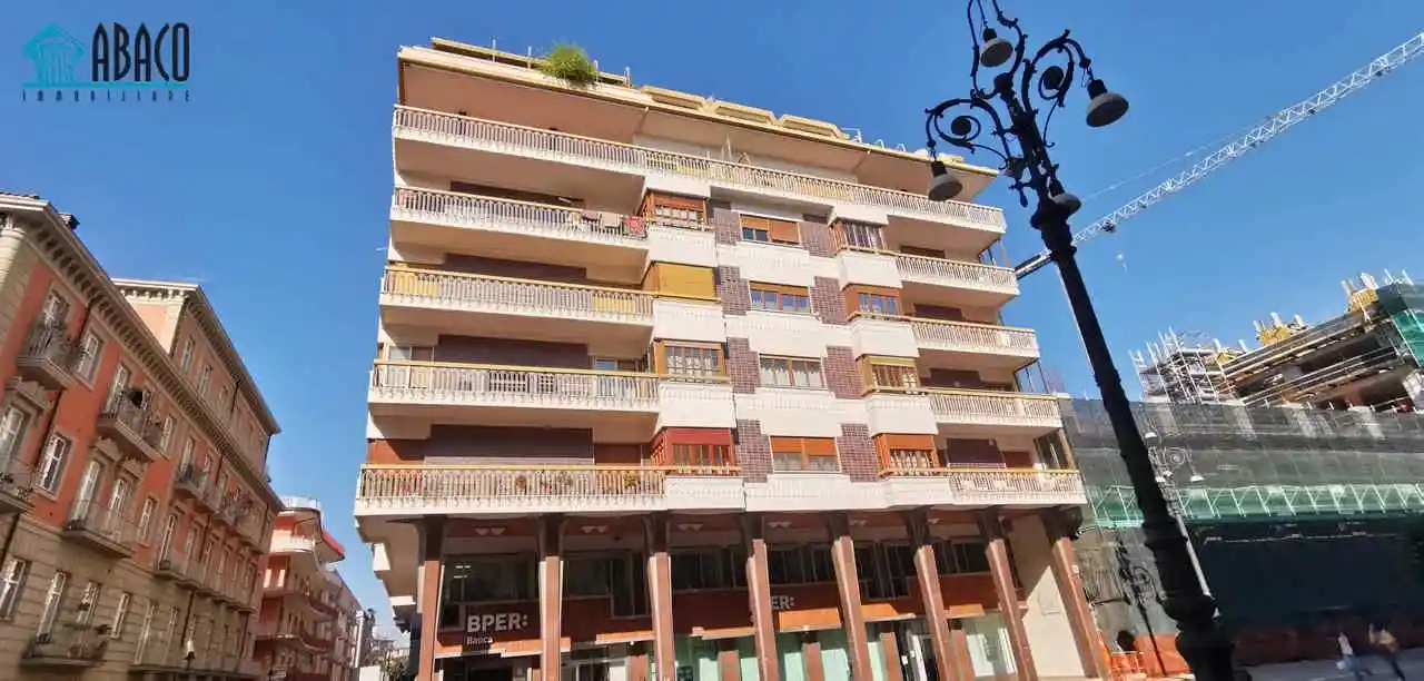 Quadrilocale via Dante Alighieri 16, Emanuele II, C. Colombo, Morelli e Silvati, Avellino - foto 4