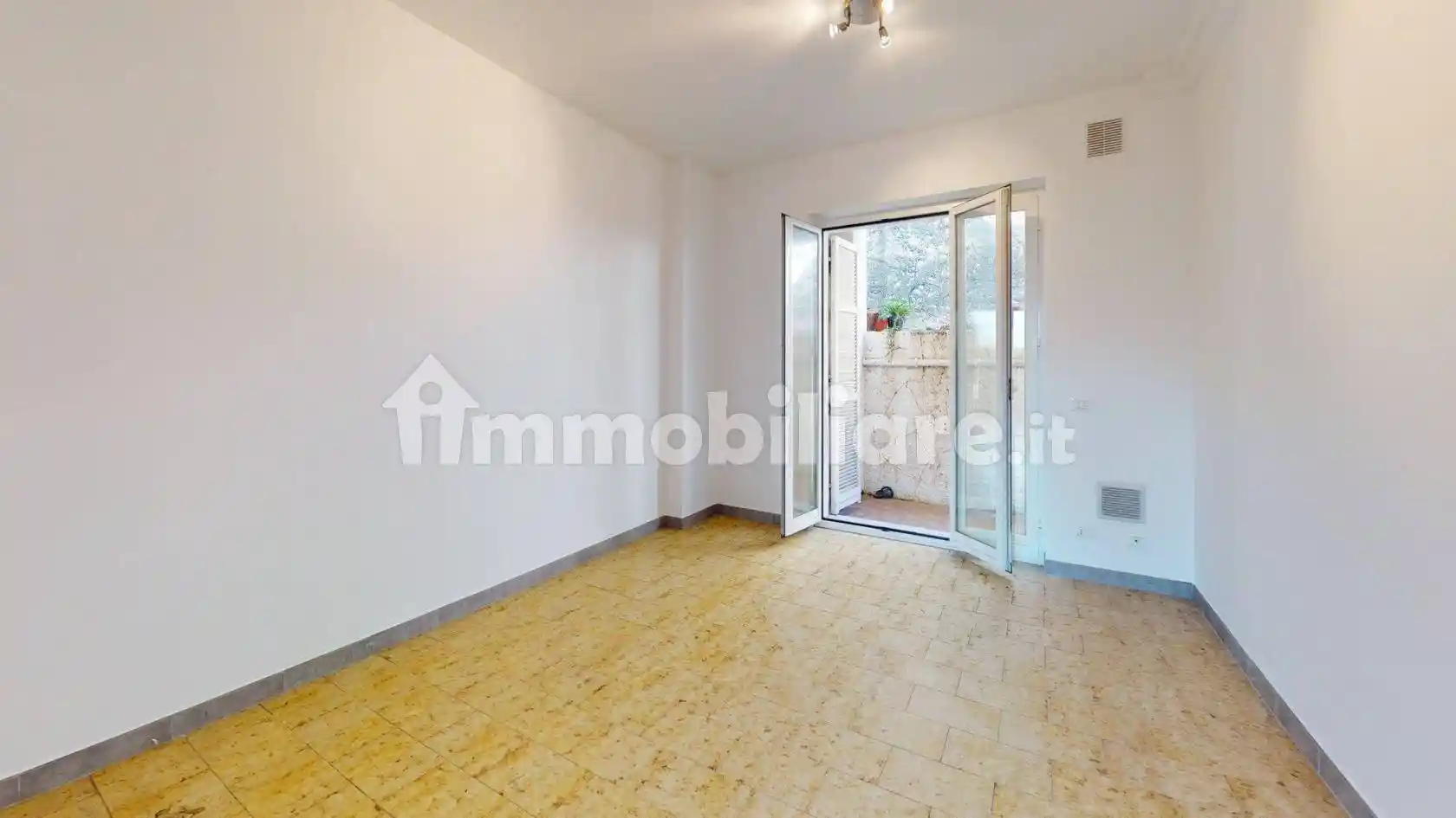 Appartamento in vendita a Toirano