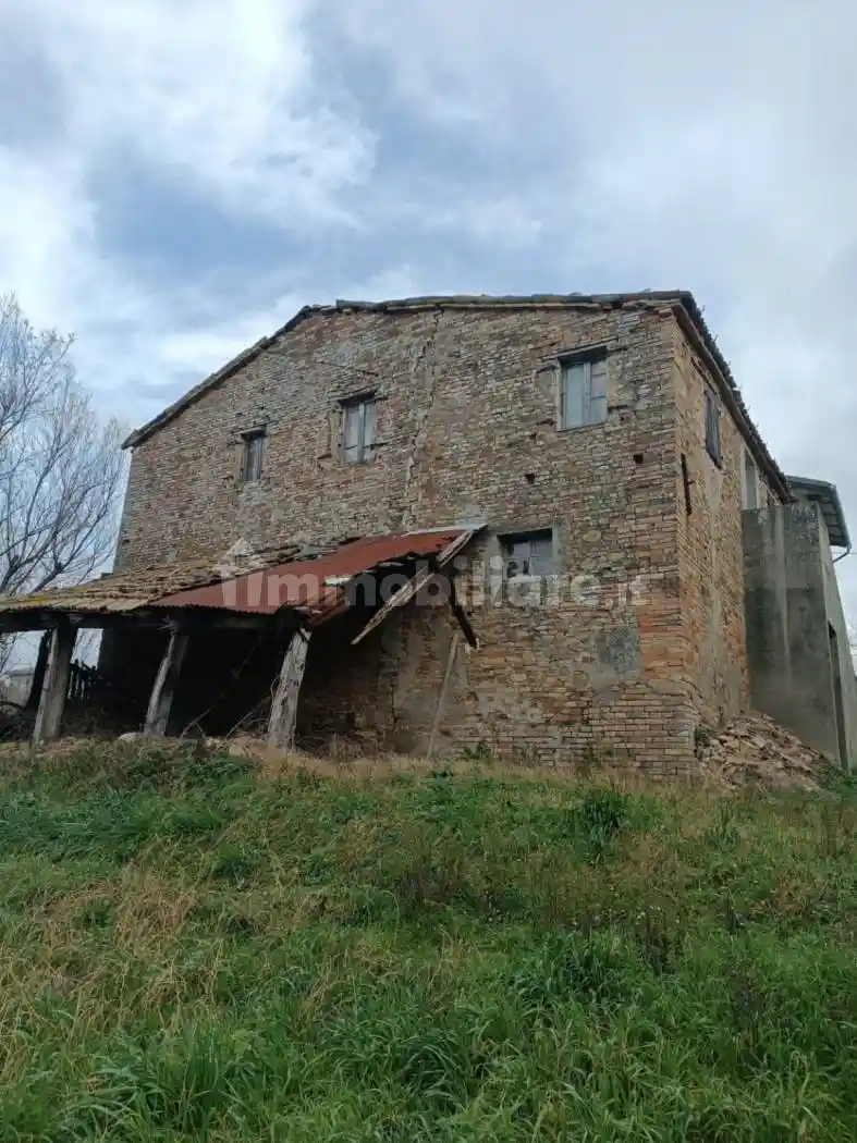 Rustico - Casale in vendita a Saludecio