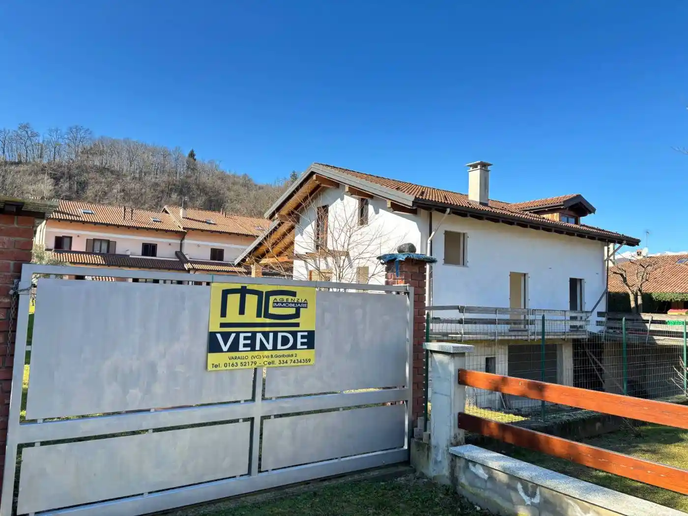 Villa in vendita a Serravalle Sesia