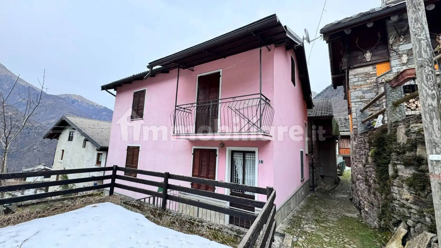 Casa indipendente in vendita a Bannio Anzino