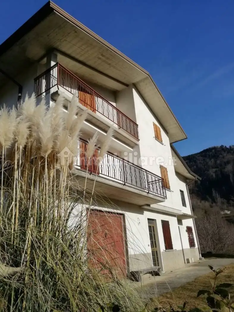 Villa plurifamiliare frazione Magno SNC, Bovegno