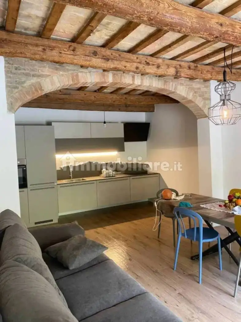 Appartamento in vendita a Mercatello sul Metauro