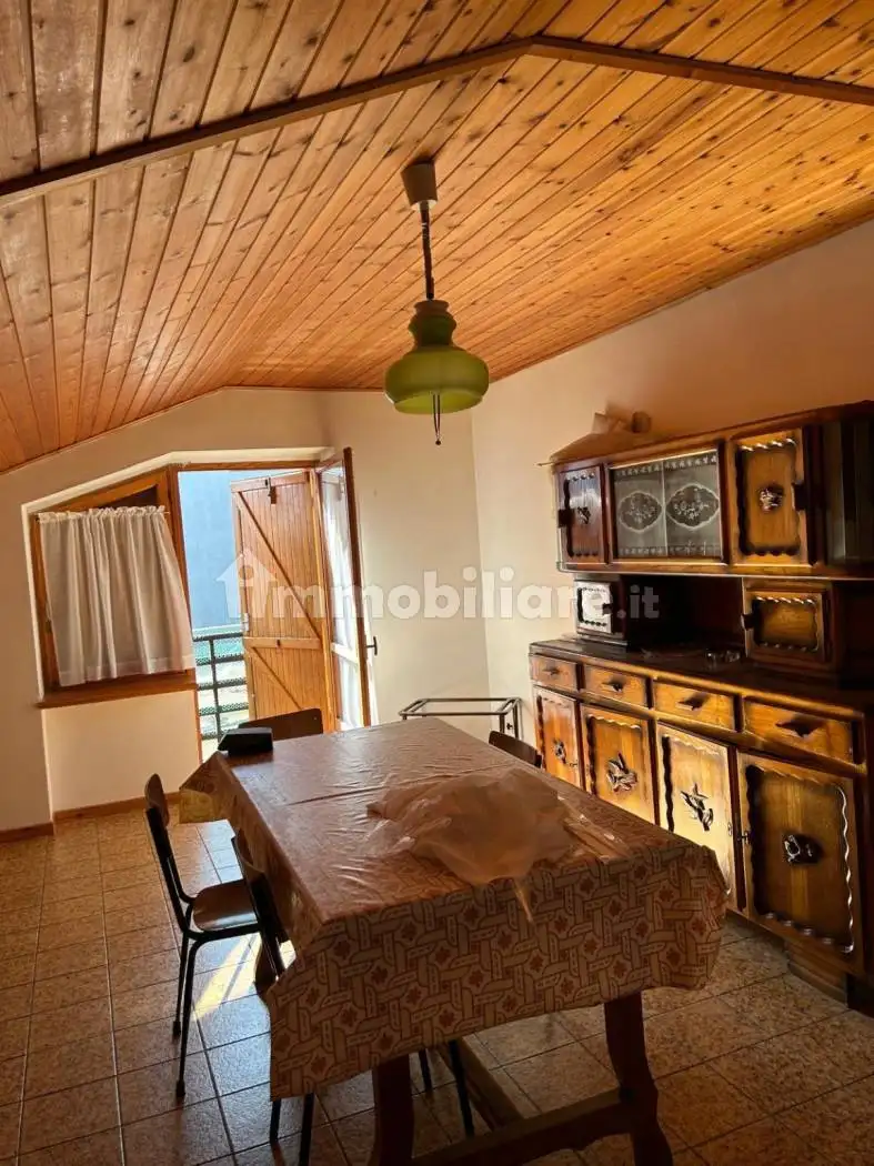 Terratetto plurifamiliare via Breno, Breno, Chialamberto - foto 3