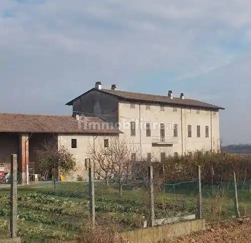 Rustico - Casale in vendita a Castel San Giovanni