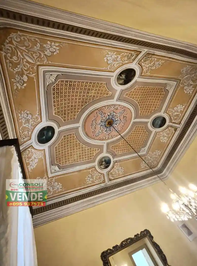 Palazzo - Edificio in vendita a Riposto