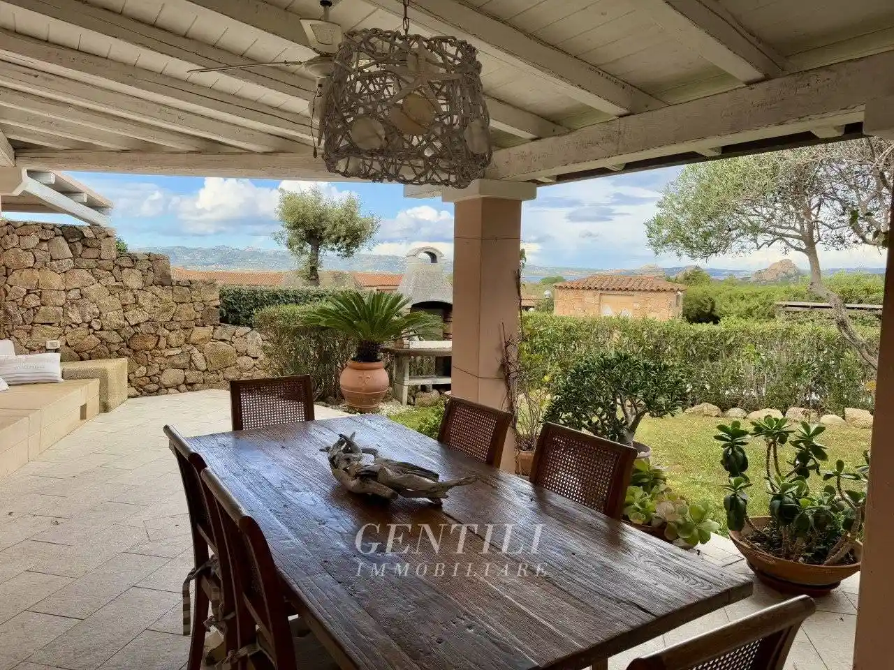 Appartamento in vendita a Arzachena