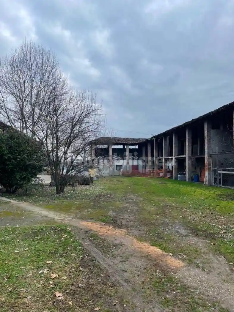 Rustico - Casale in vendita a Treviglio