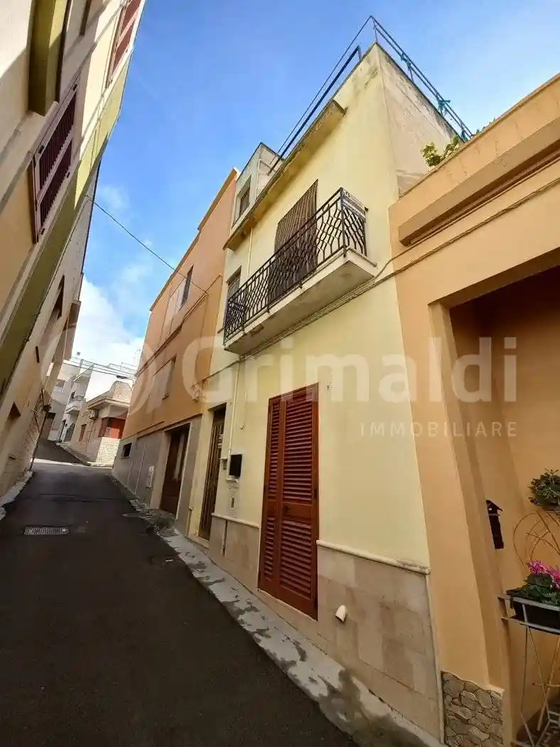 Casa indipendente in vendita a Parabita