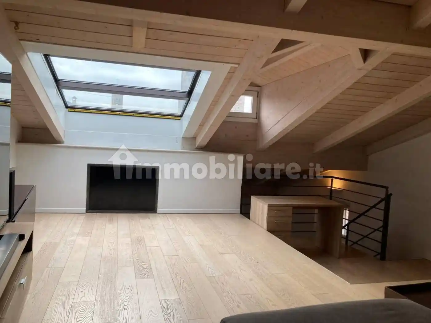 Mansarda piazza Mario Pasi, Centro Storico, Trento - foto 4