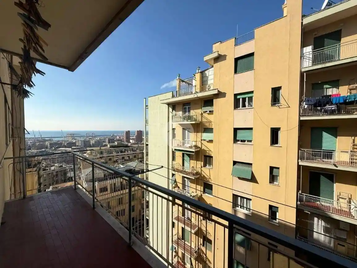 Appartamento in vendita a Genova