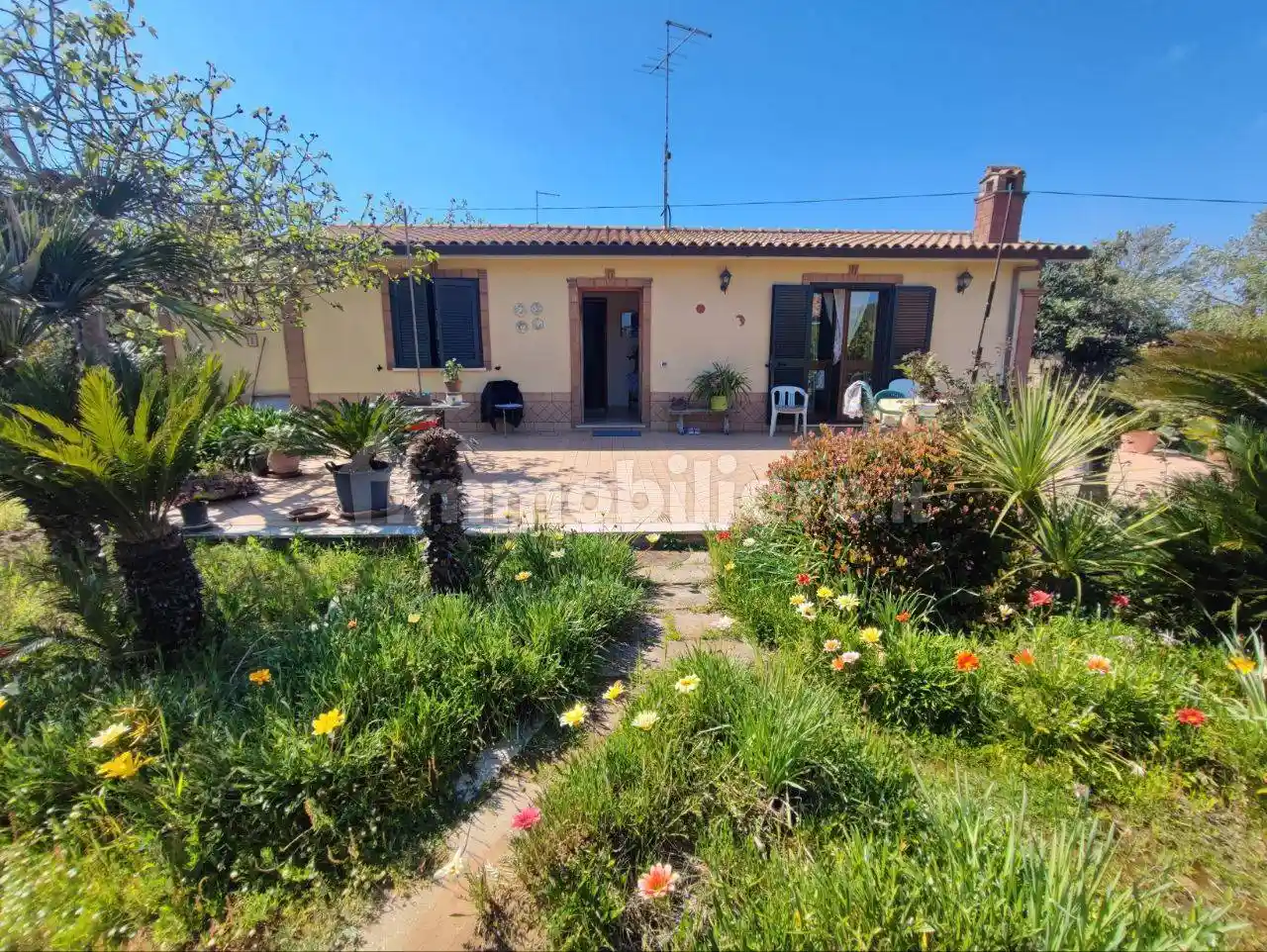 Casa indipendente in vendita a Nettuno