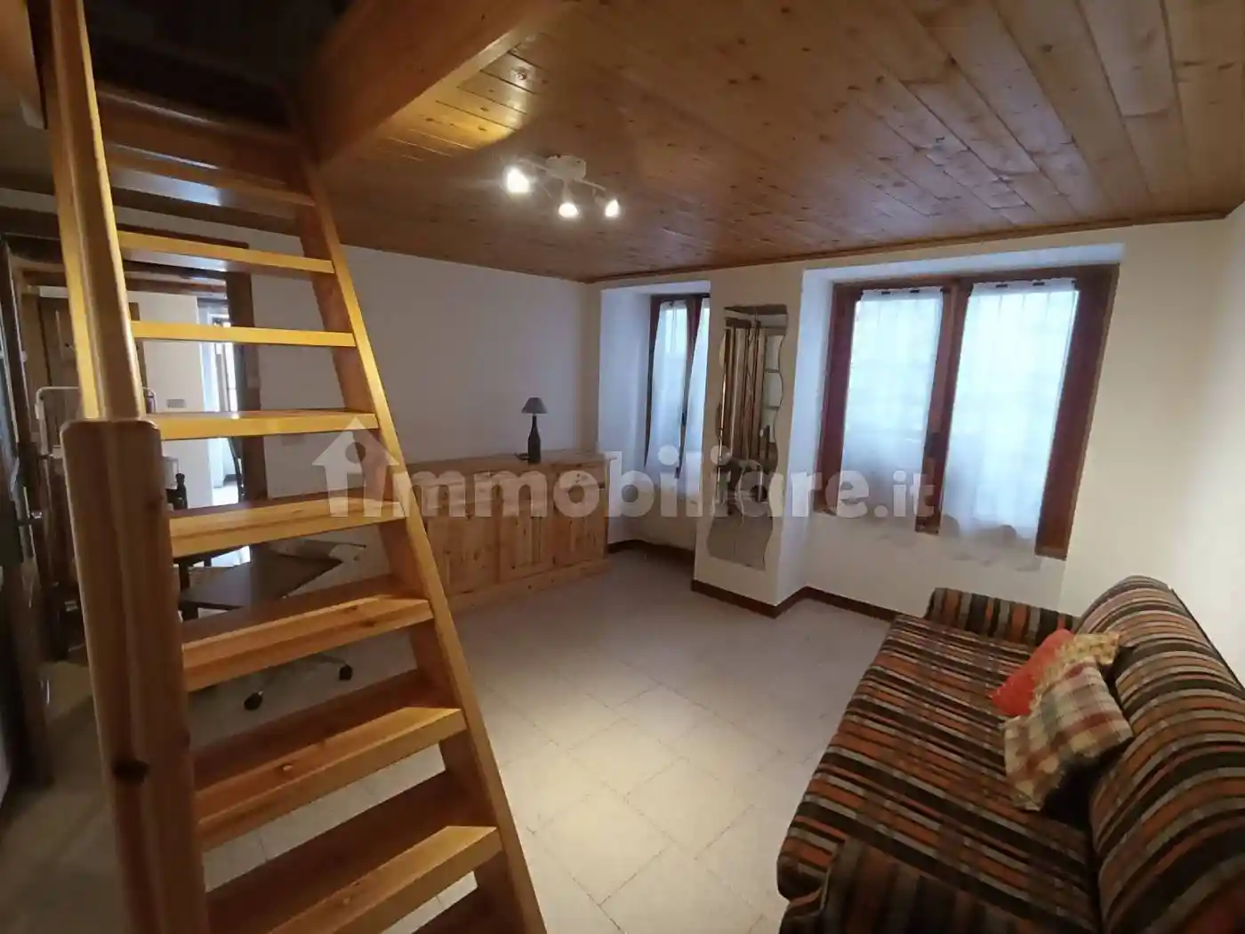 Casa indipendente in vendita a Craveggia