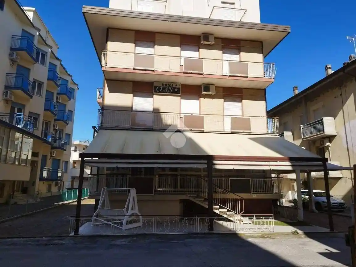 Palazzo - Edificio in vendita a Rimini