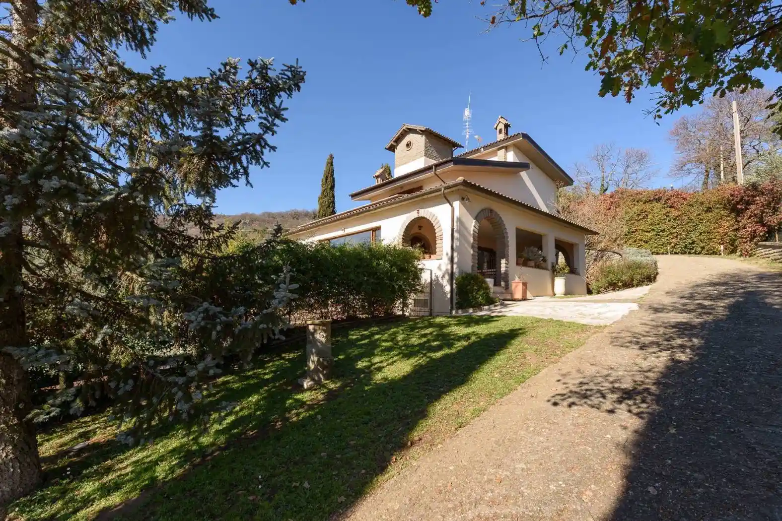 Villa in vendita a Canepina